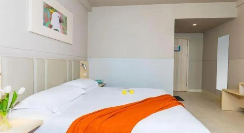 Bed in Jinjiang Inn Sanya Hexi Road Pedestrian Bridge