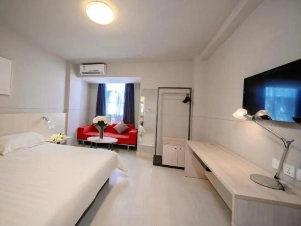 Bed in Jinjiang Inn Sanya Hexi Road Pedestrian Bridge