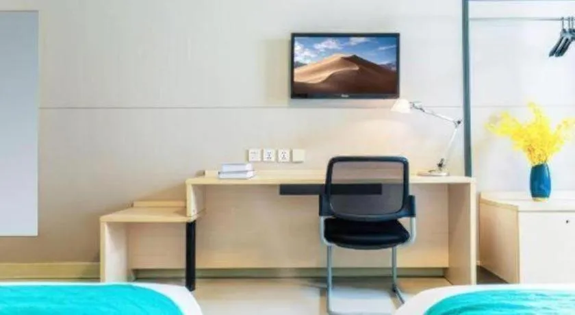 Jinjiang Inn Sanya Hexi Road Pedestrian Bridge