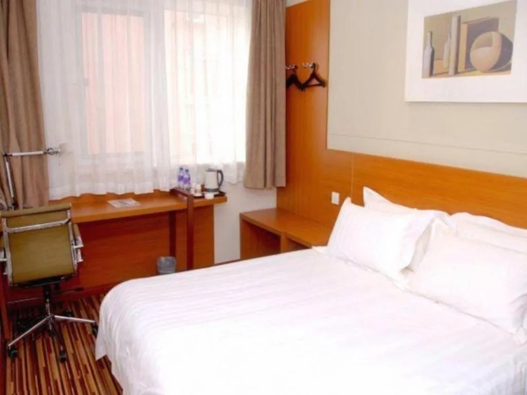 Bed in Jinjiang Inn Style Shenyang The Palace Huaiyuan Gate