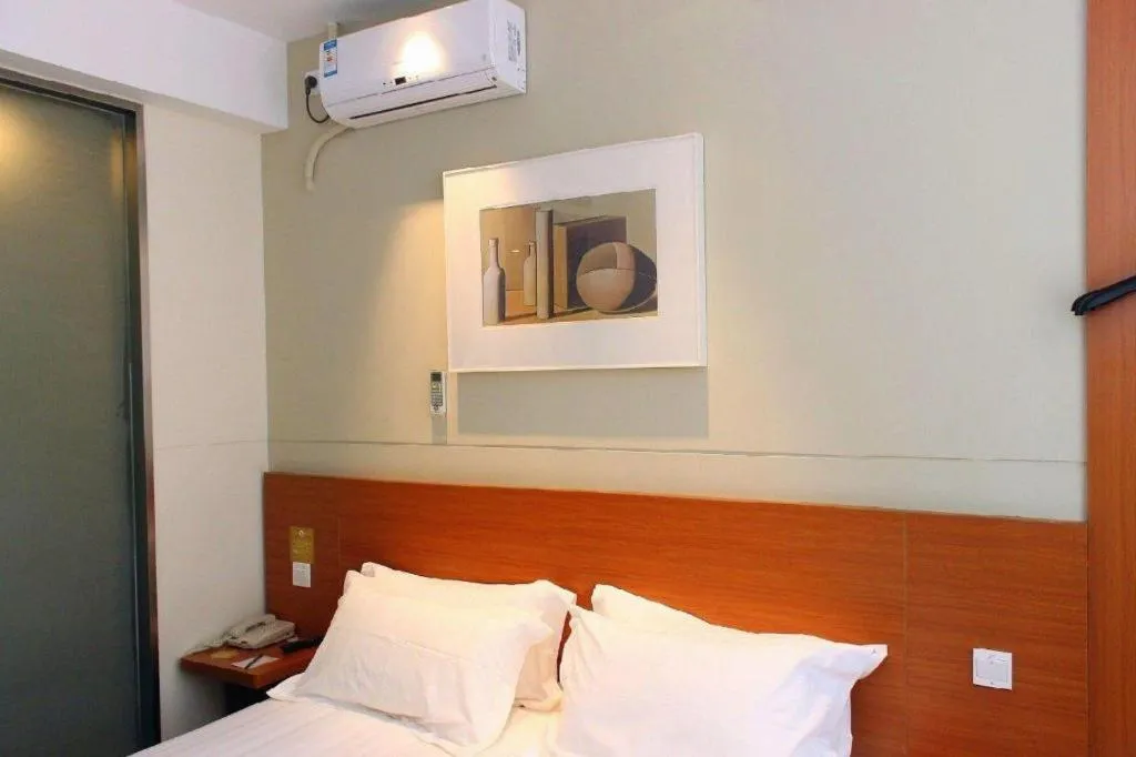 Bed in Jinjiang Inn Style Shenyang The Palace Huaiyuan Gate