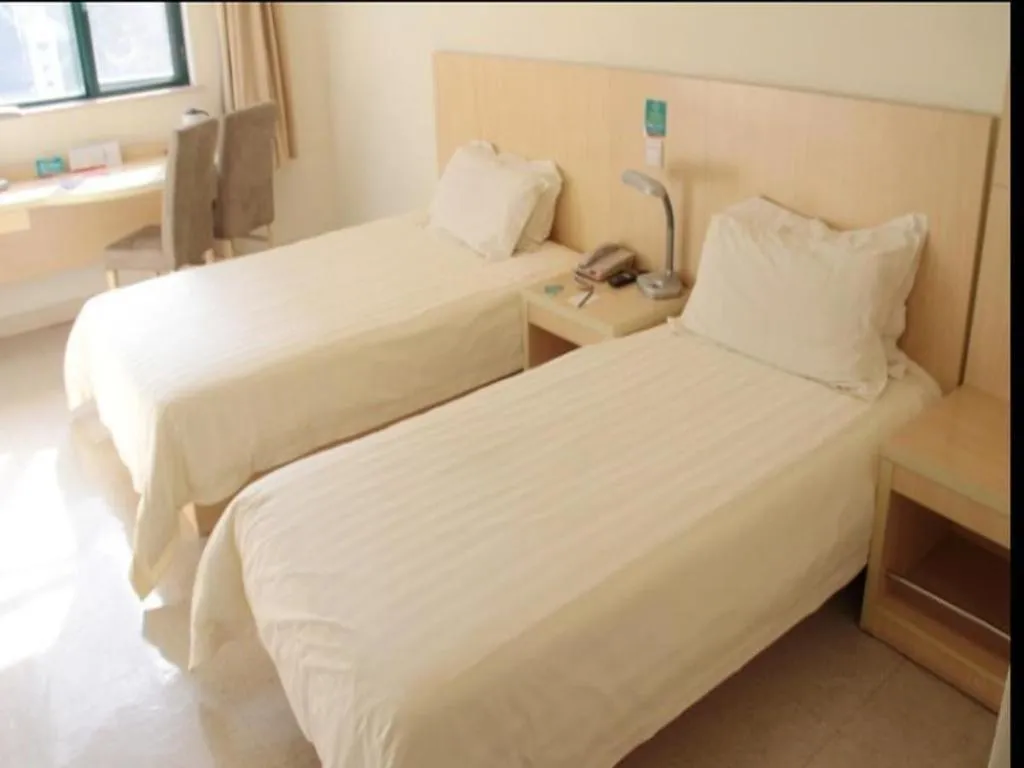 Bed in Jinjiang Inn Nanjing Xinjiekou