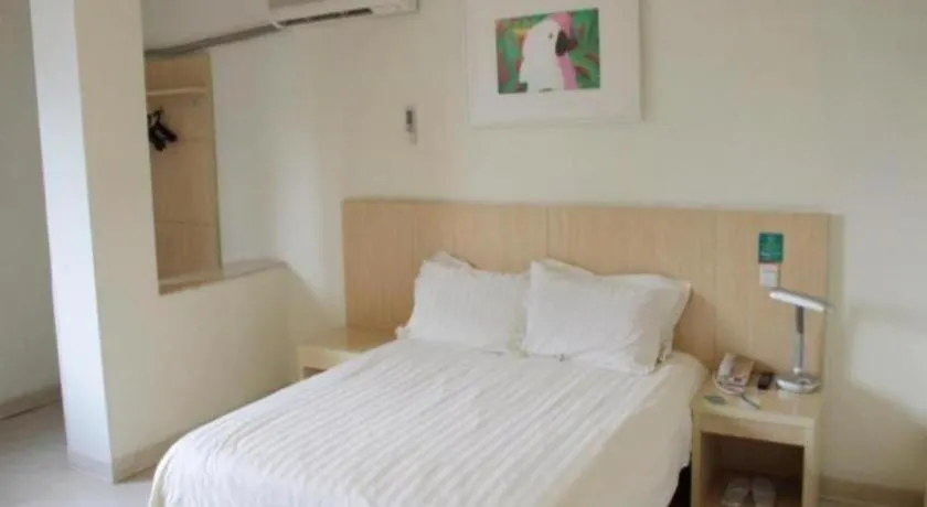 Bed in Jinjiang Inn Nanjing Xinjiekou