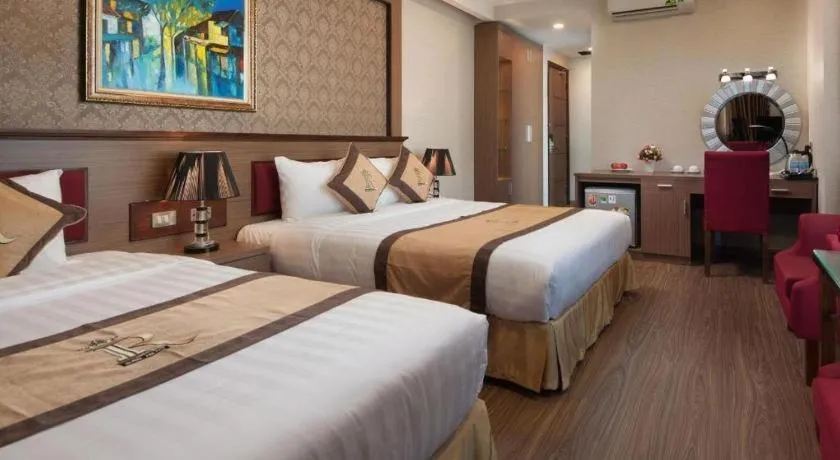 Bed in Royal Palace Hotel