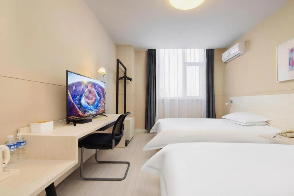 Bed in JinJiang Inn Datong Pingchengqiao