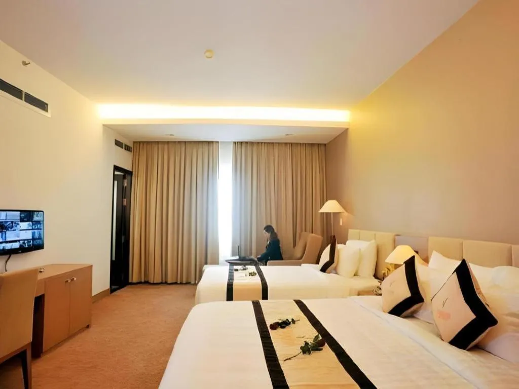 Bed in Mekong My Tho Hotel