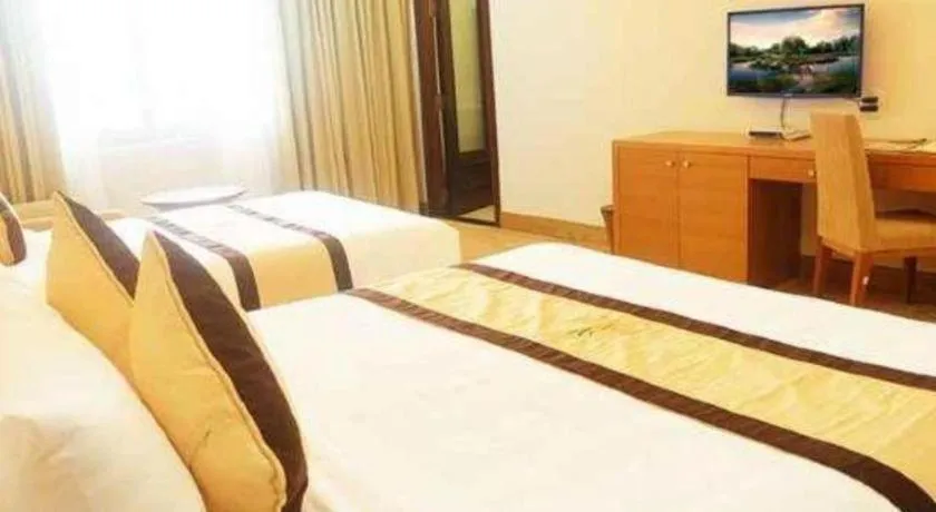 Bed in Mekong My Tho Hotel