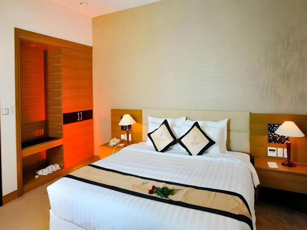 Bed in Mekong My Tho Hotel