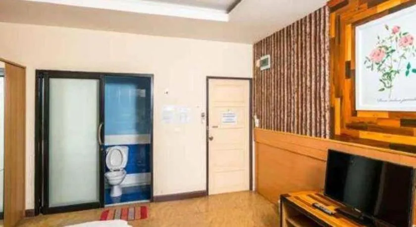 Prew Lom Chom Nam Resort