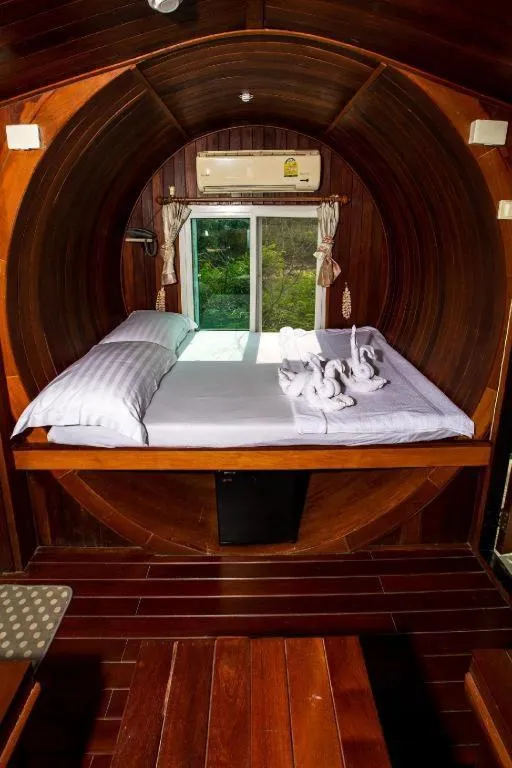 Bed in Prew Lom Chom Nam Resort