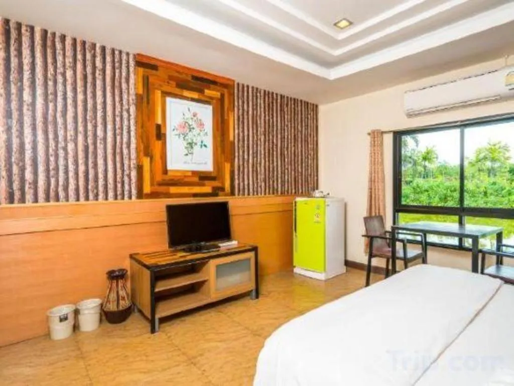 Bed in Prew Lom Chom Nam Resort