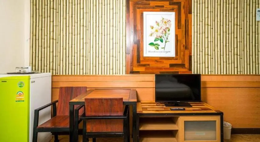 Prew Lom Chom Nam Resort