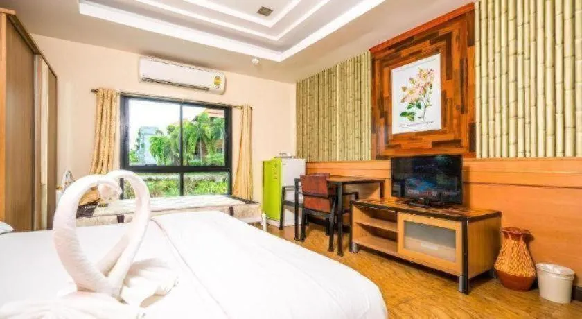 Bed in Prew Lom Chom Nam Resort