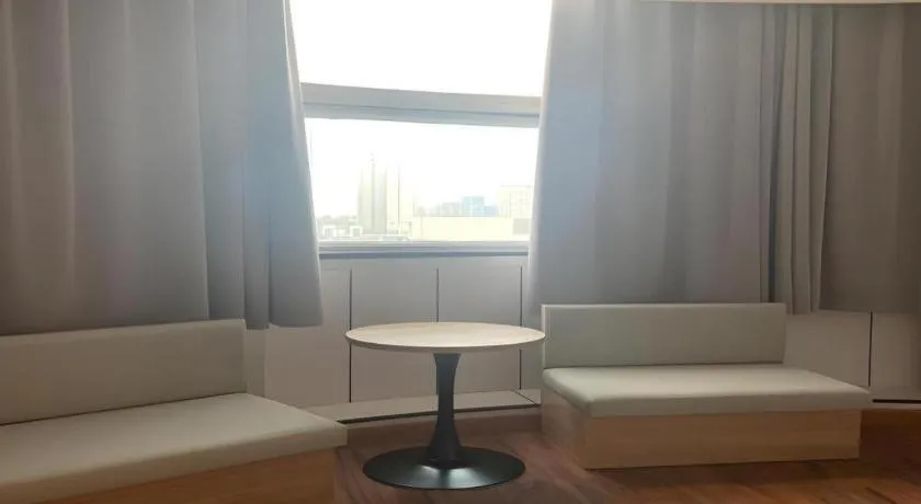 GreenTree Inn Shanghai Hongqiao Hub Convention Center Jinghua Road Shell Hotel