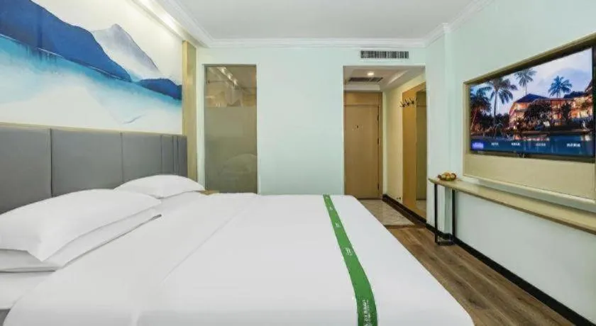 Bed in GreenTree Inn Puyang Ruifengyuan Business Hotel