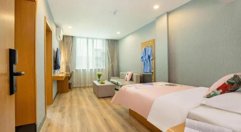 Bed in GreenTree Inn Puyang Ruifengyuan Business Hotel