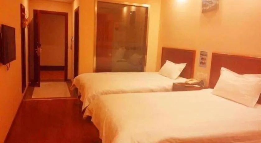 Bed in GreenTree Inn Beijing East Yizhuang District Second Kechuang Street Express Hotel