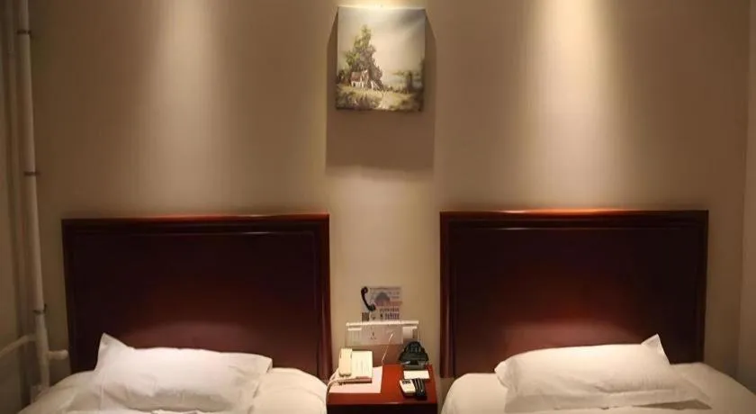 Bed in GreenTree Inn Beijing East Yizhuang District Second Kechuang Street Express Hotel
