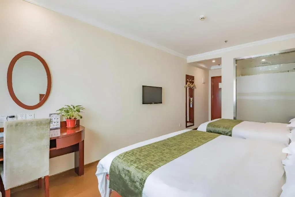 Bed in GreenTree Inn Beijing East Yizhuang District Second Kechuang Street Express Hotel