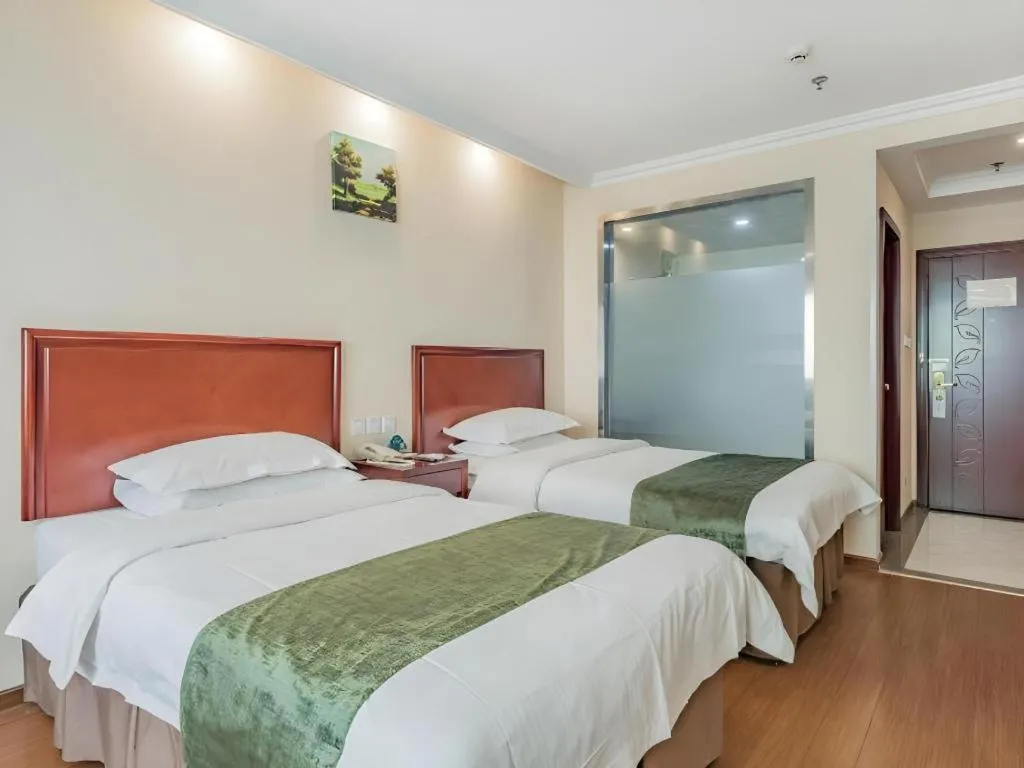 Bed in GreenTree Inn Beijing East Yizhuang District Second Kechuang Street Express Hotel
