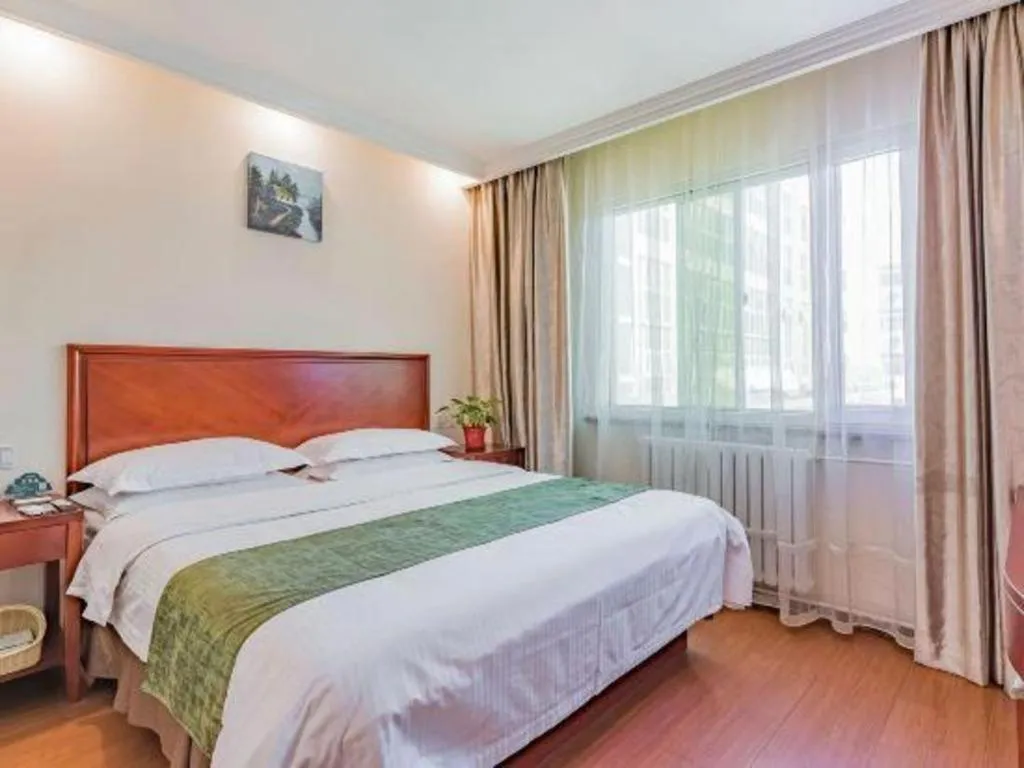 Bed in GreenTree Inn Beijing East Yizhuang District Second Kechuang Street Express Hotel
