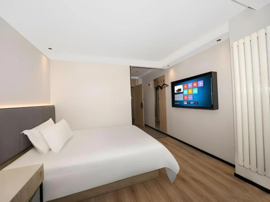 Bed in GreenTree Inn Beijing Capital Airport New International Exhibition Center Express Hotel