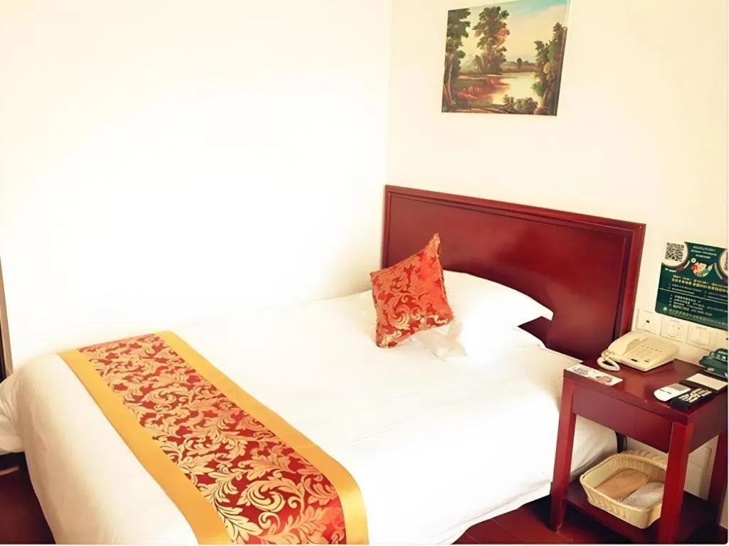 Bed in GreenTree Inn Beijing Capital Airport New International Exhibition Center Express Hotel