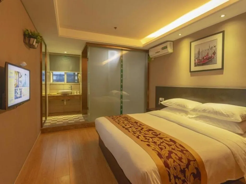 Bed in GreenTree Inn Huzhou South Street Chaoyin Bridge Business Hotel
