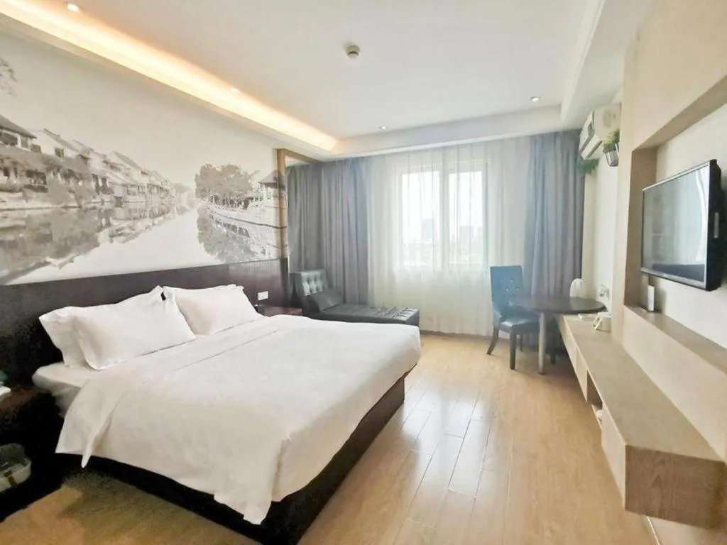 Bed in GreenTree Inn Huzhou South Street Chaoyin Bridge Business Hotel