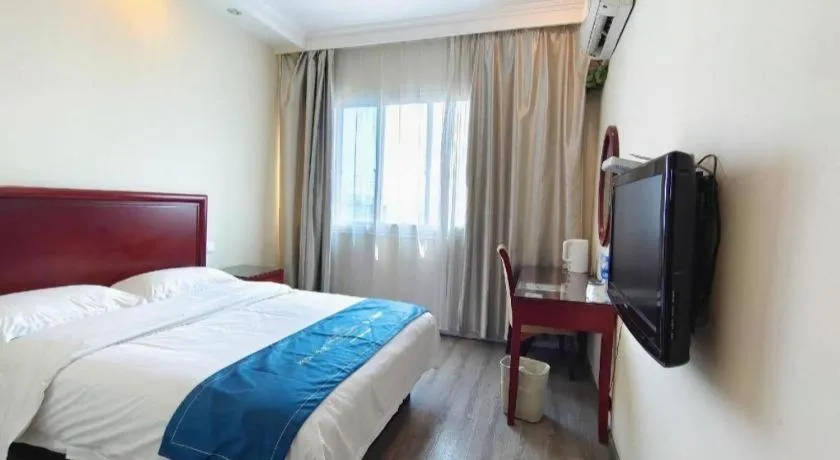 Bed in GreenTree Inn Jiangsu Suzhou Shi Road North Tongjing Road Subway Station Express Hotel