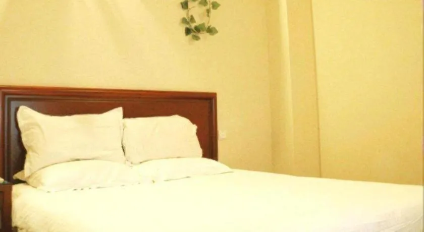 Bed in GreenTree Inn Jiangsu Suzhou Shi Road North Tongjing Road Subway Station Express Hotel