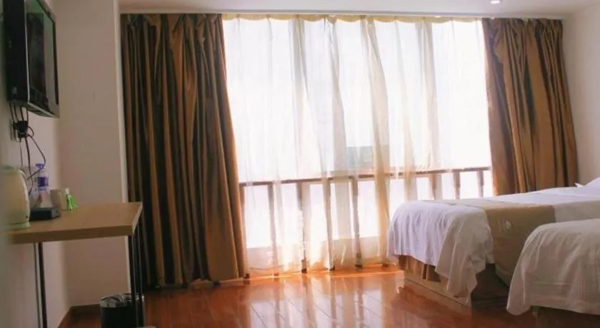 Bed in GreenTree Inn Changshu Zhaoshangcheng Express Hotel