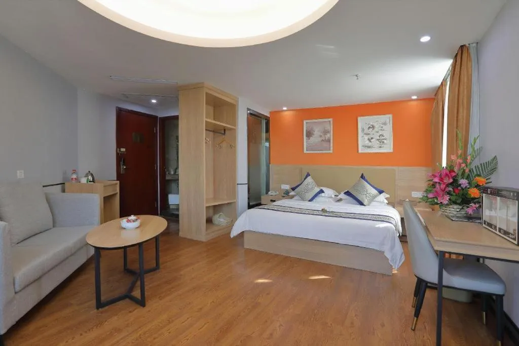 Bed in GreenTree Inn Jieyang North Linjiang Road Express Hotel