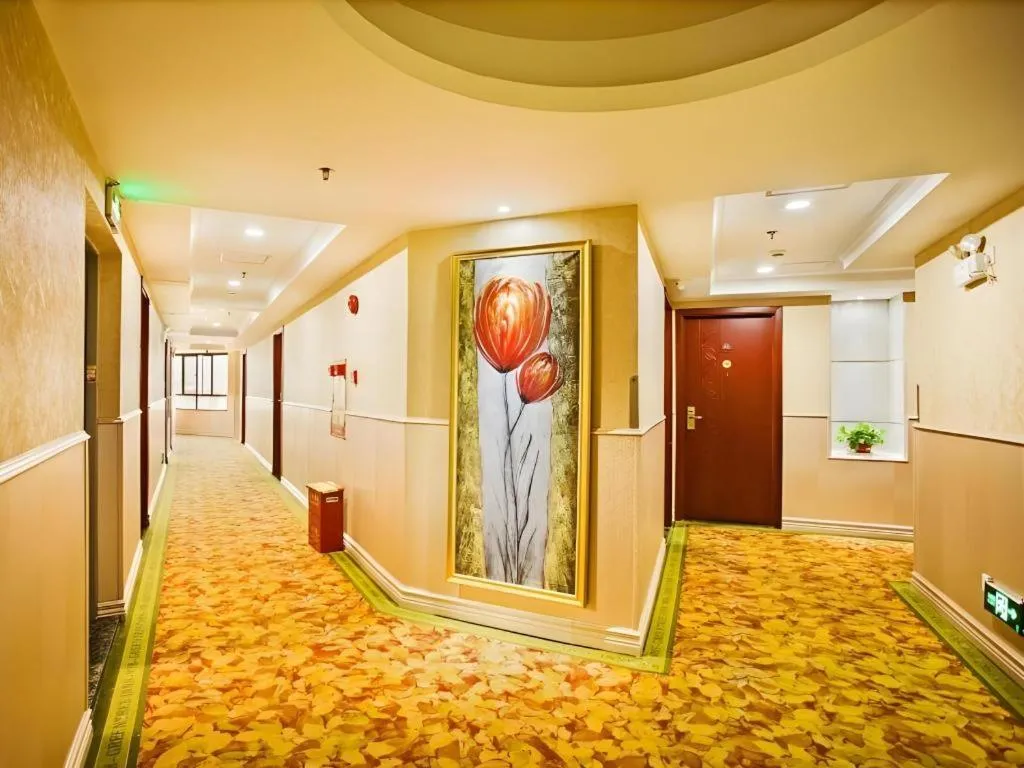 Bed in GreenTree Inn Jieyang North Linjiang Road Express Hotel