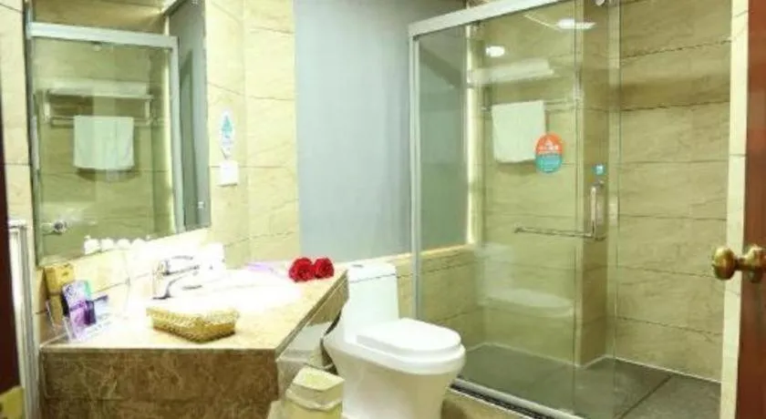 GreenTree Inn Jieyang North Linjiang Road Express Hotel
