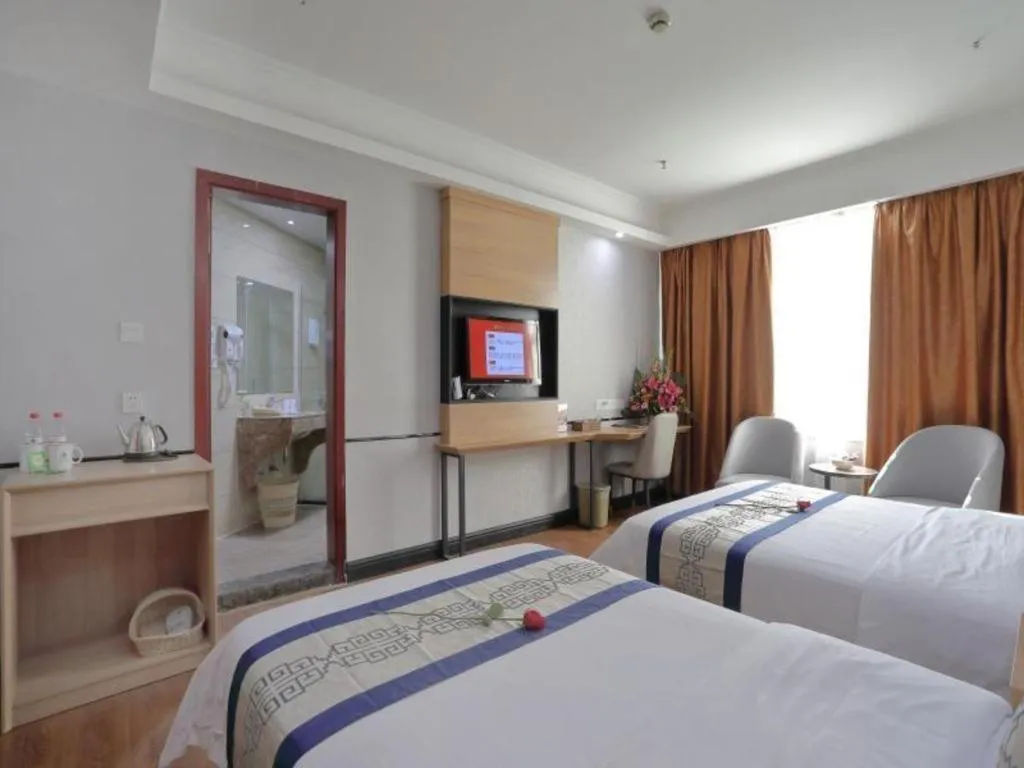 Bed in GreenTree Inn Jieyang North Linjiang Road Express Hotel