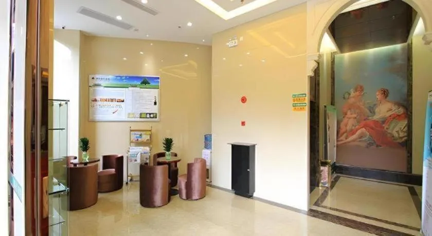 GreenTree Inn Jieyang North Linjiang Road Express Hotel