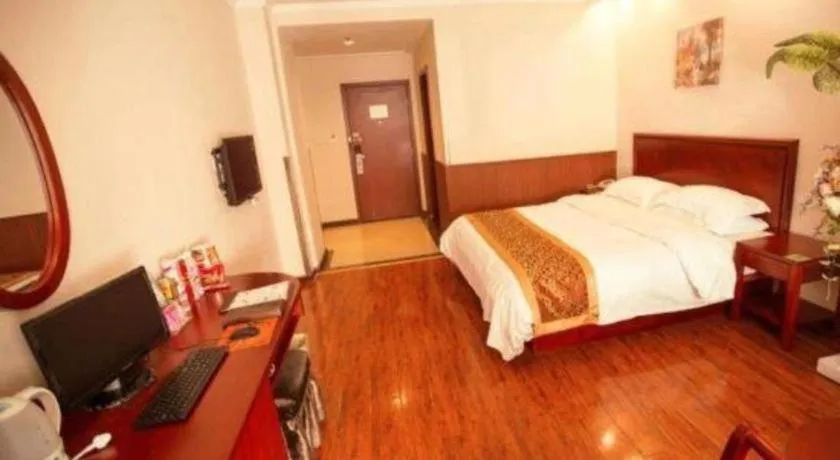 Bed in GreenTree Inn Lianyungang Guanyun Bus Station Zhenxing Garden Express Hotel