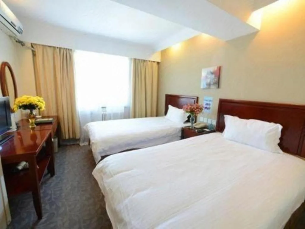 Bed in GreenTree Inn Lianyungang Guanyun Bus Station Zhenxing Garden Express Hotel