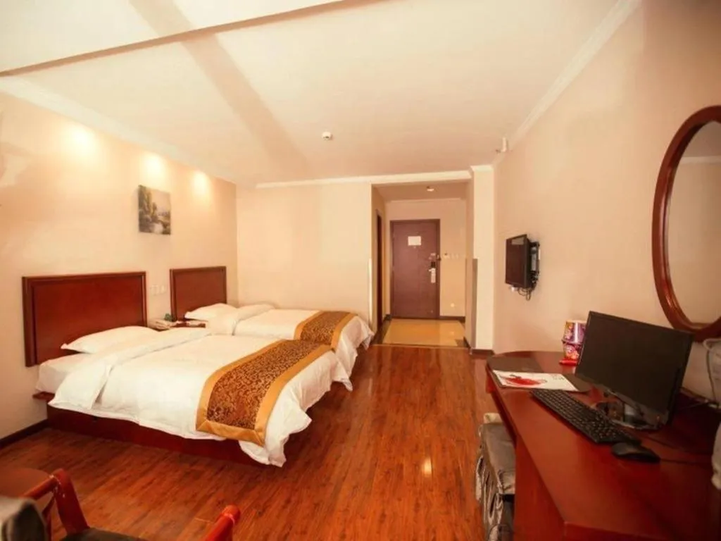 Bed in GreenTree Inn Lianyungang Guanyun Bus Station Zhenxing Garden Express Hotel
