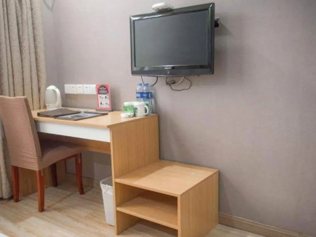 GreenTree Inn Zhejiang Ningbo Exhibition and Convention Center Bus East Station Express Hotel