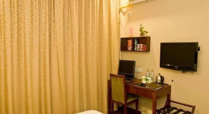 GreenTree Inn Zhejiang Ningbo Exhibition and Convention Center Bus East Station Express Hotel