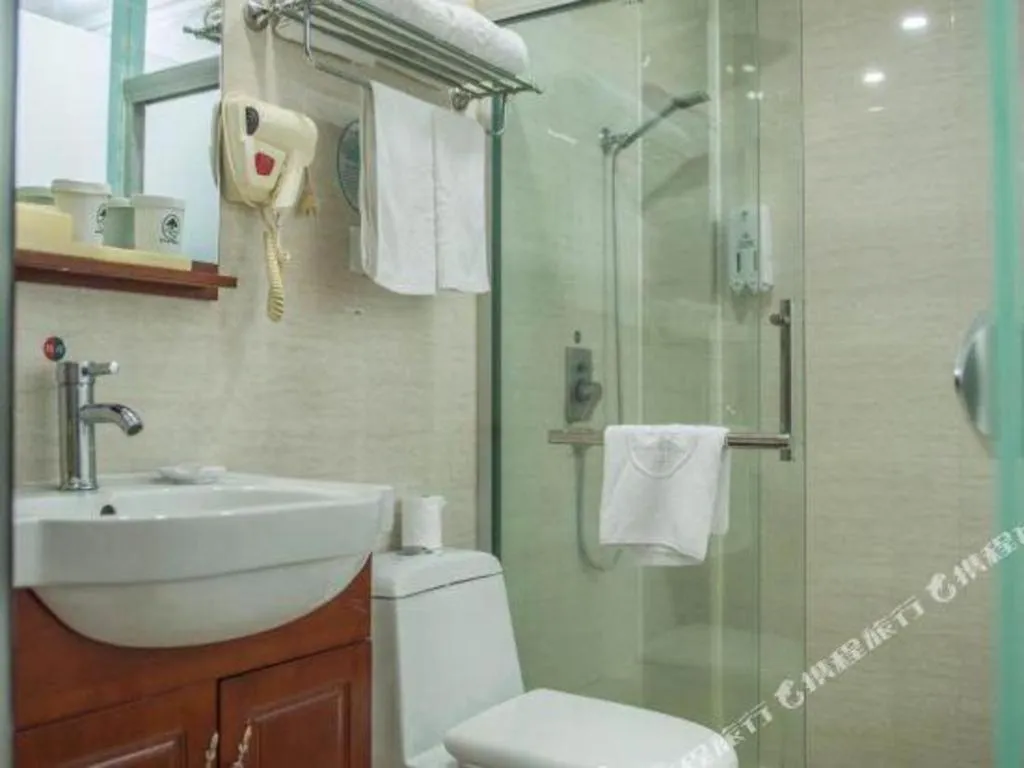 GreenTree Inn Zhejiang Ningbo Exhibition and Convention Center Bus East Station Express Hotel