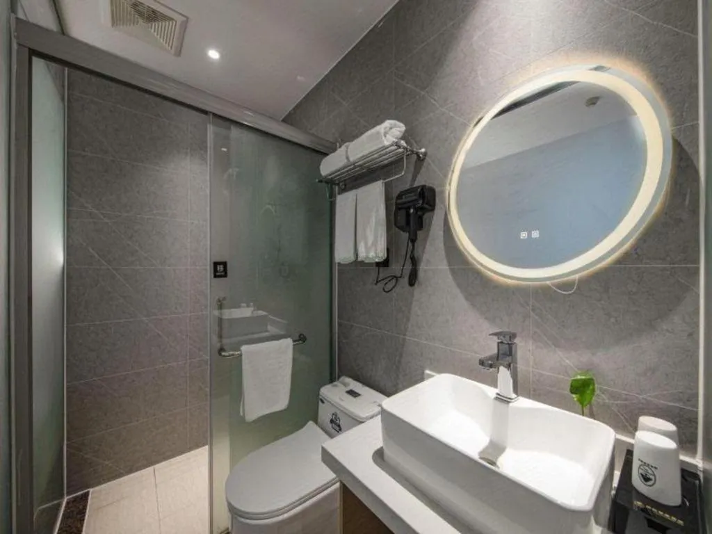 GreenTree Inn Zhejiang Ningbo Exhibition and Convention Center Bus East Station Express Hotel