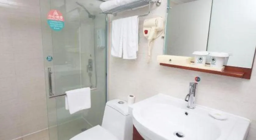 GreenTree Inn Zhejiang Ningbo Exhibition and Convention Center Bus East Station Express Hotel