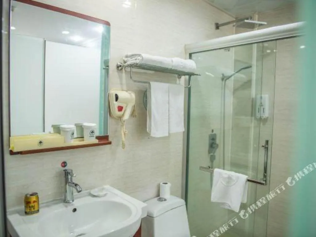 GreenTree Inn Zhejiang Ningbo Exhibition and Convention Center Bus East Station Express Hotel