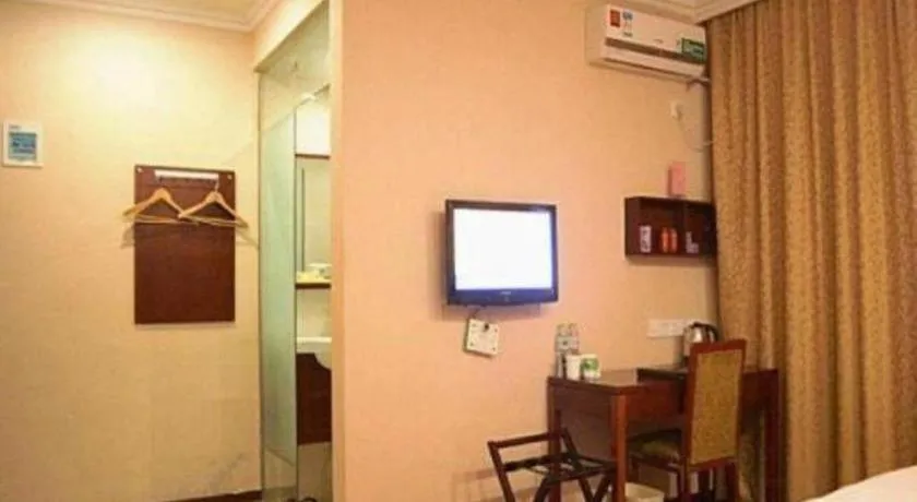 GreenTree Inn Zhejiang Ningbo Exhibition and Convention Center Bus East Station Express Hotel