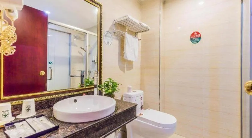GreenTree Inn Guangzhou Baiyun International Airport Huaxi Road Express Hotel