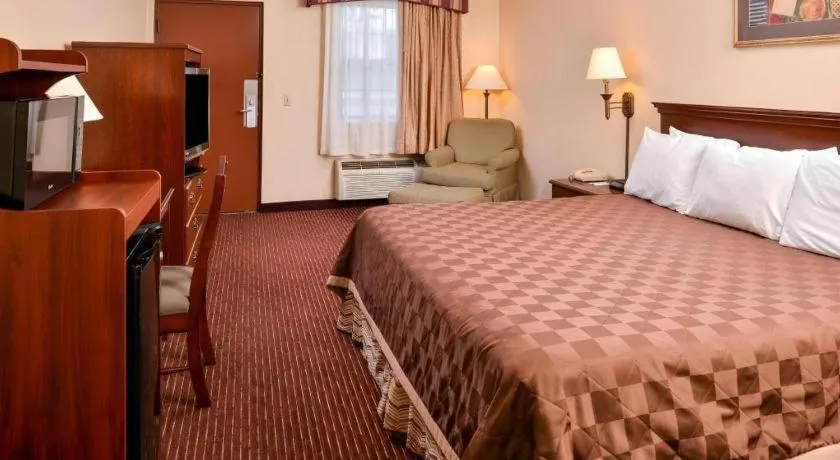 Bed in Americas Best Value Inn Alliance