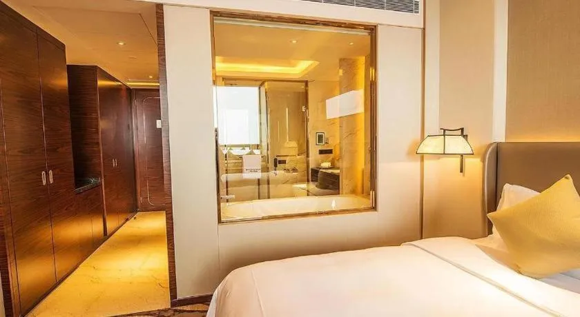 Bed in Wyndham Grand Plaza Royale Huayu Chongqing